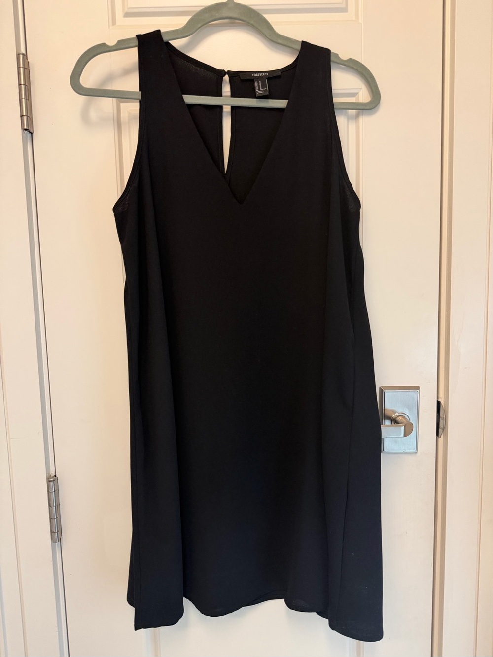 Forever 21 Black Sleeveless V-Neck Mini Dress